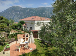 Holiday house in the Kotor Bay